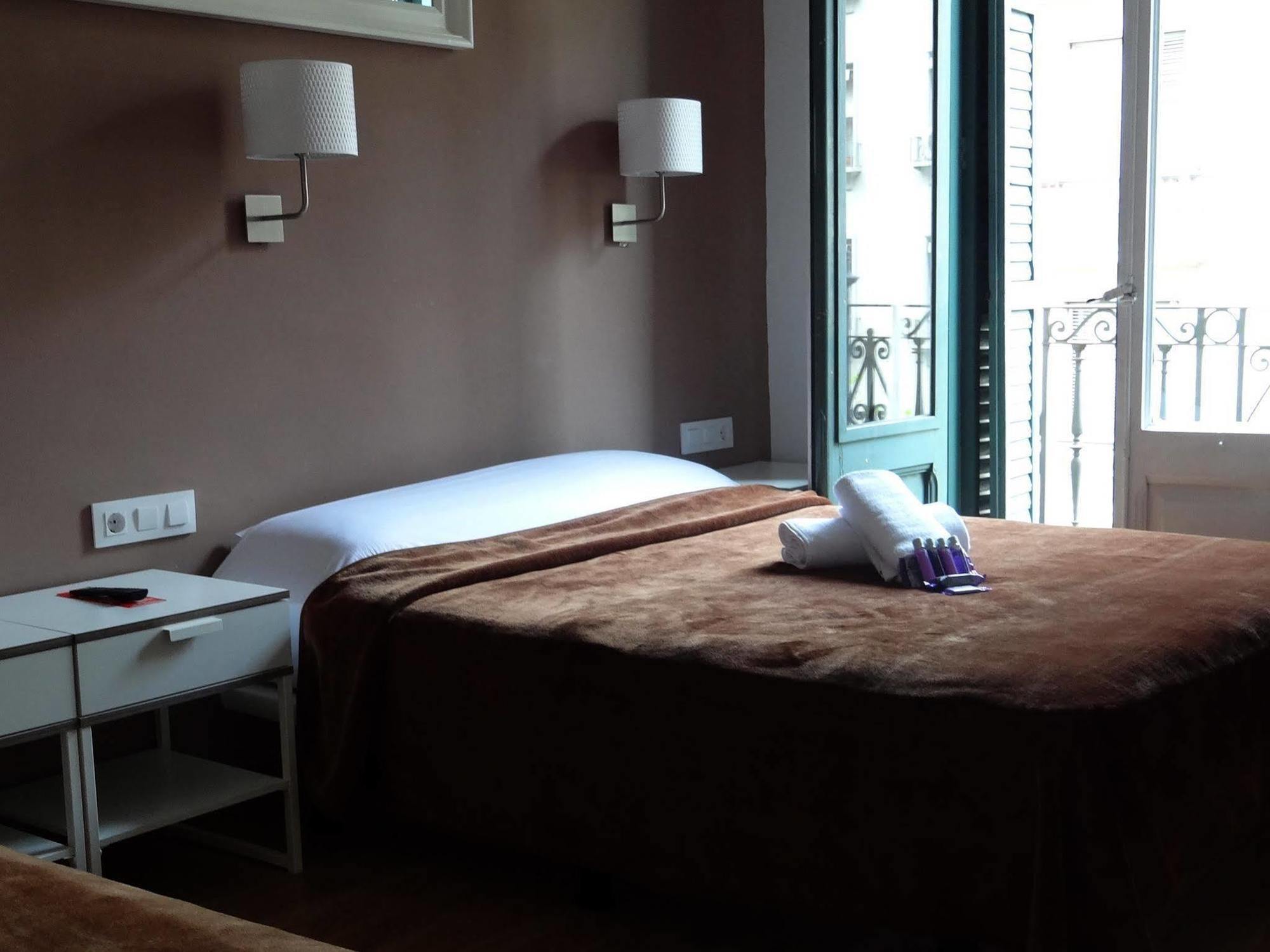 Hostal Balkonis Barcelona Eksteriør billede